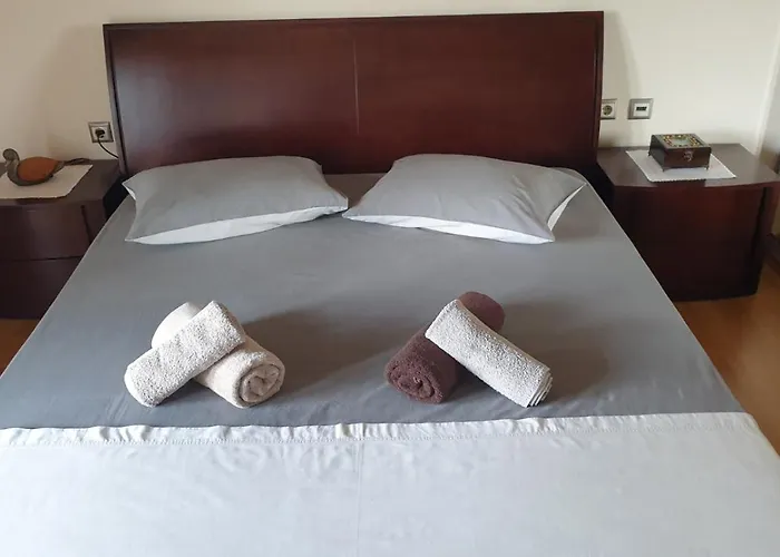 فيلة Wonderful Spot To Recharge